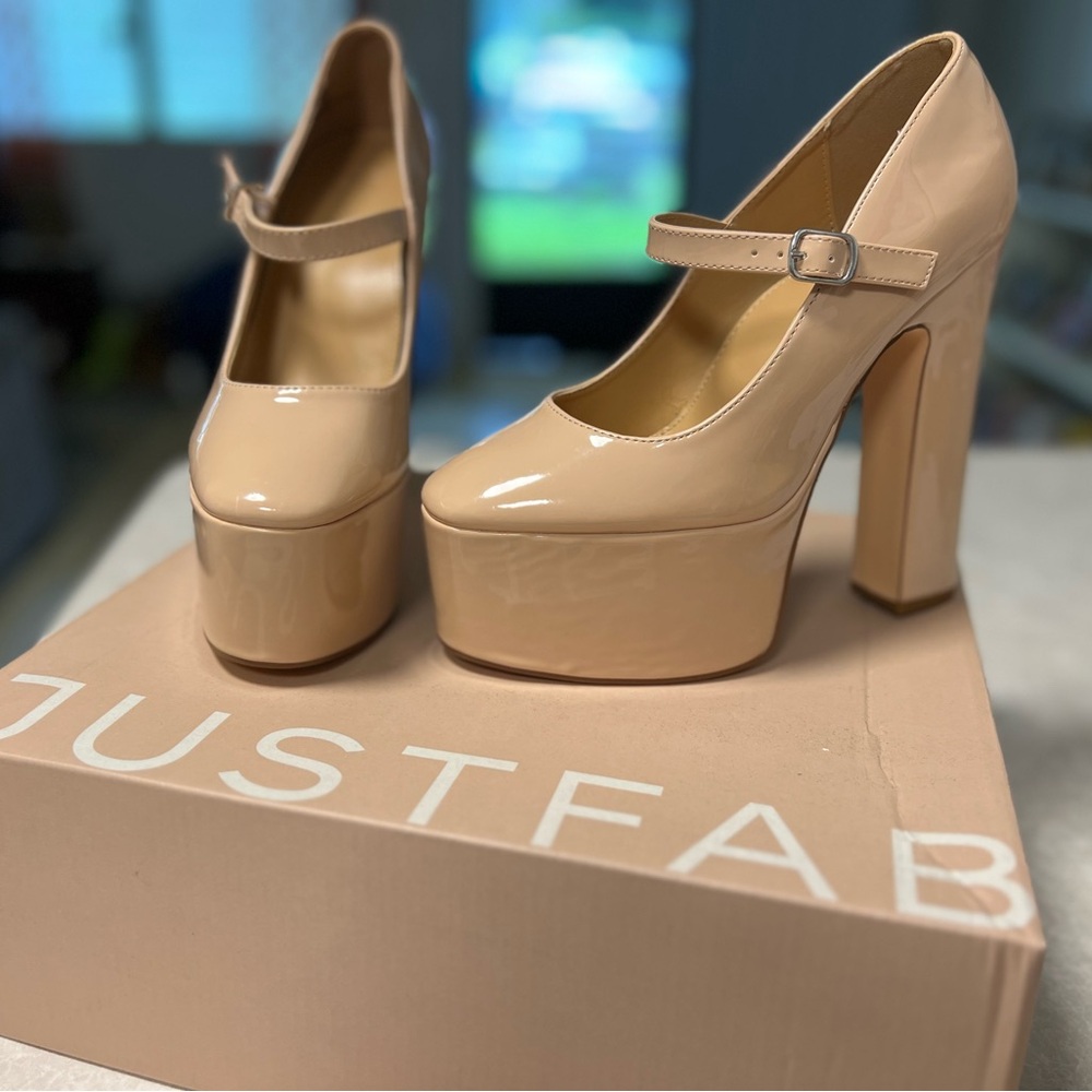 Mary Jane Tan Platform Heels with Chunky Heel
